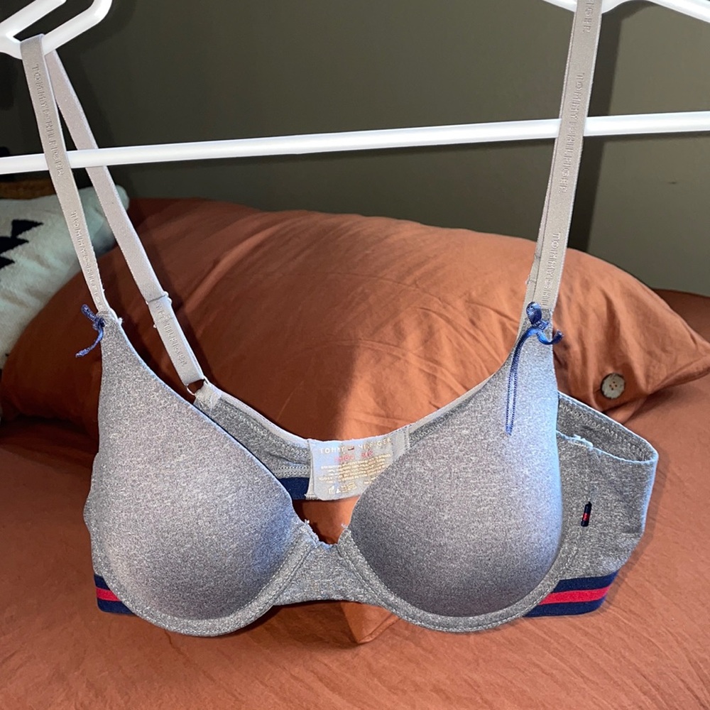 Tommy Hilfiger T-shirt bra 34B